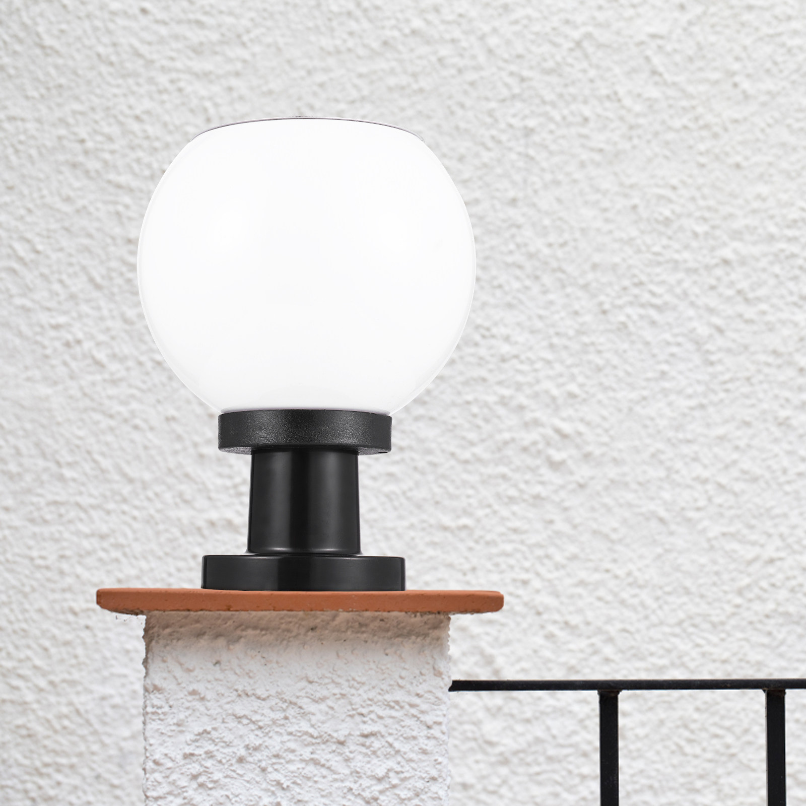 1. 태양광으로 작동하는 둥근 LED 벽걸이 조명, 흰 - Outdoor Lighting And Landscape 리뷰 및 가격